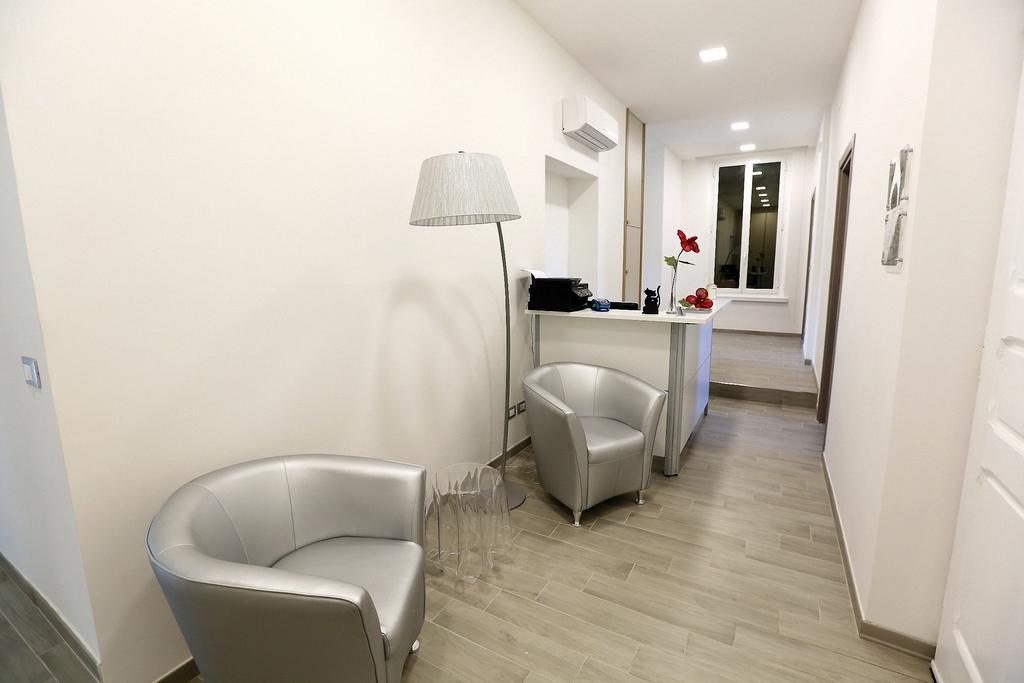 Отель Casa Martinez Roma Экстерьер фото